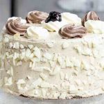 Posna bela torta puna čokolade