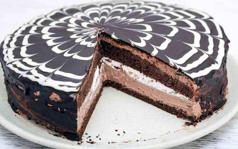 MILKA TORTA SA MJERAMA NA KAŠIKE