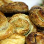 NAJBOLJI BUREK KOJEG ĆETE IKADA PROBATI A GOTOV JE ZA TREN