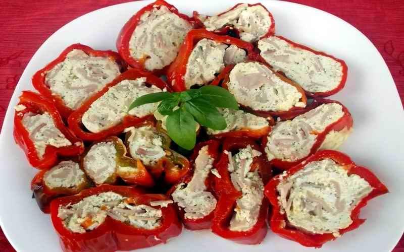 PUNJENA PAPRIKA KAO HLADNO PREDJELO