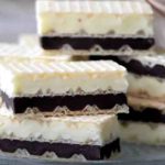 KINDER BUENO OBLATNE