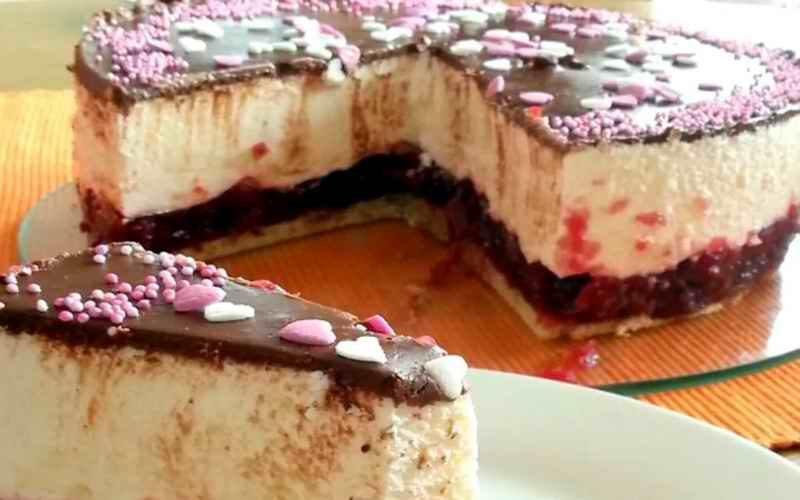SAVRŠENA TORTA SA MJERAMA NA KAŠIKE