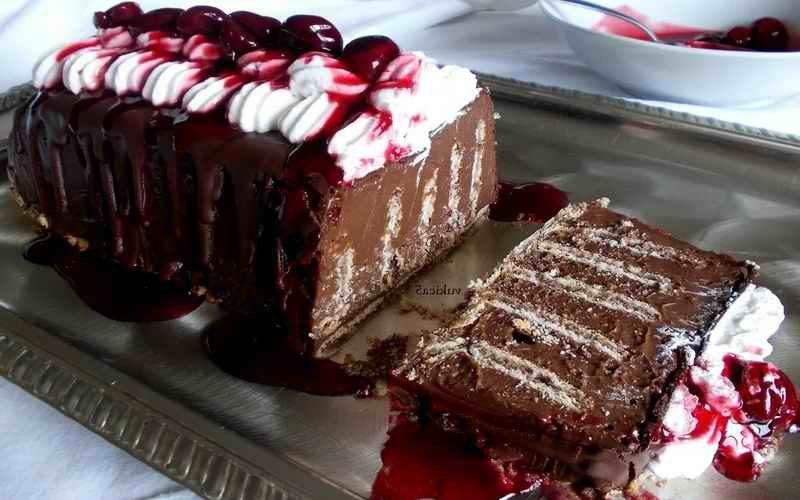 MEDENI ČOKOLADNI DESERT
