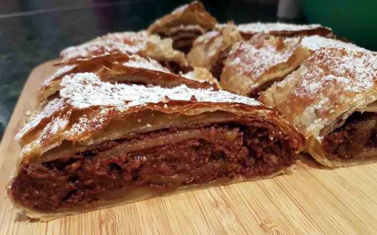 FINA ŠTRUDLA SA ORASIMA I ČOKOLADOM