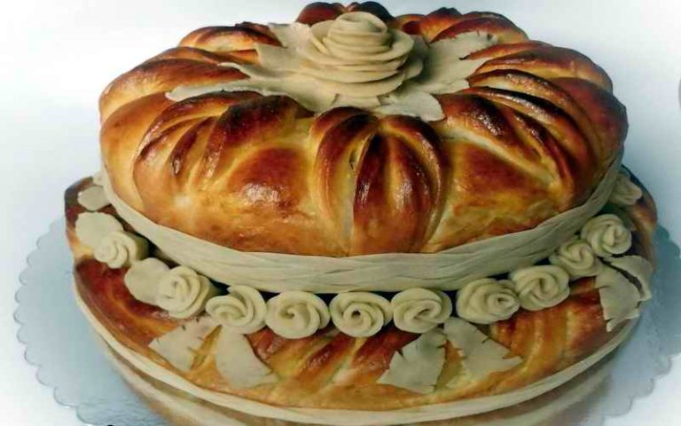 Svečana pogača na sprat