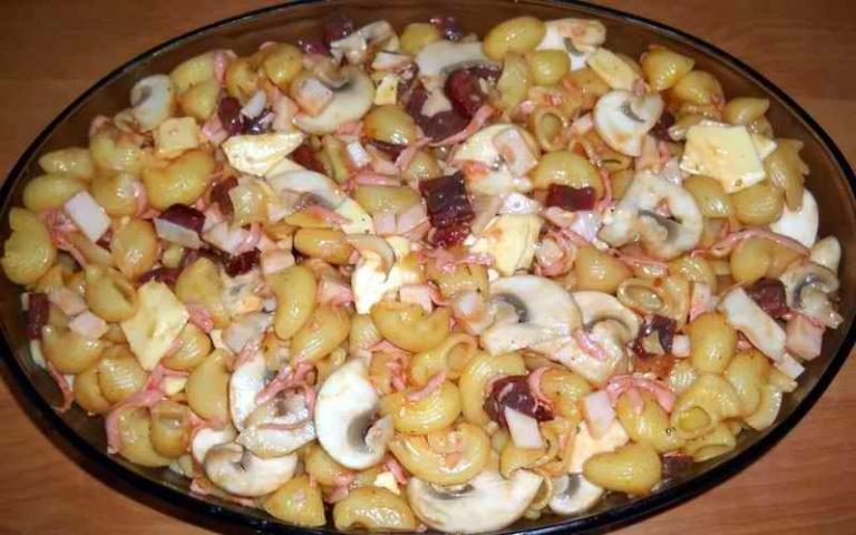 ZAPEČENI PICA MAKARONI