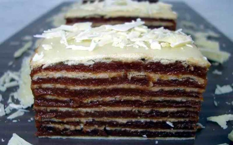 CRNA KARAMEL PITA