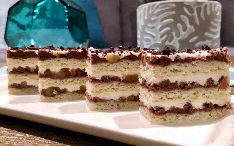 ČUPAVA MAĐARICA