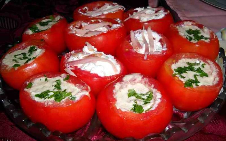 PUNJENI PARADAJZ