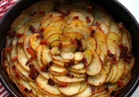 SPIRALNI PEČENI KROMPIR