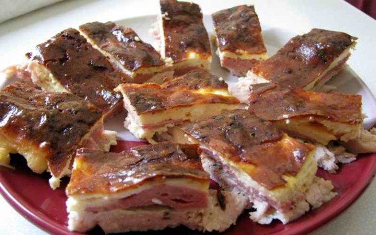 ŠARENA BAJADERA SA MESOM