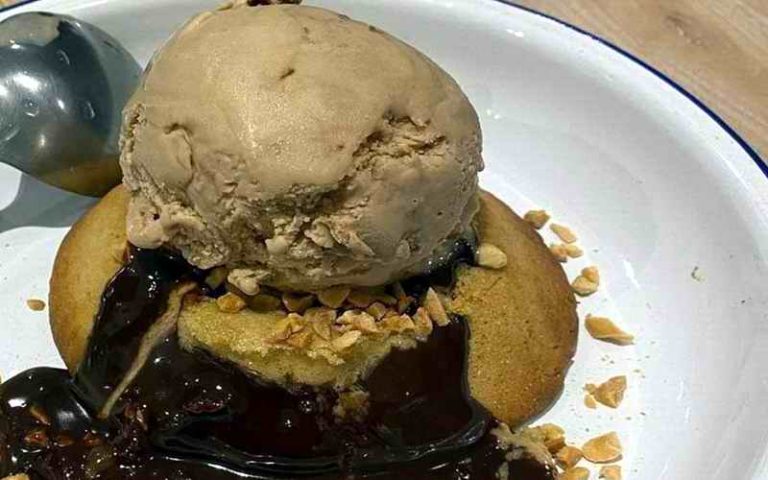 SINGAPURSKI LAVA KOLAČ