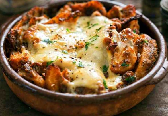 ZAPEČENI KROMPIR SA SIROM