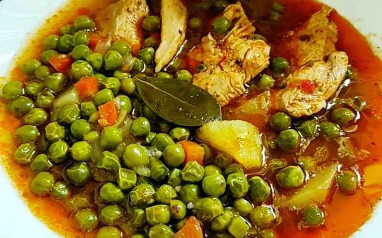 GRAŠAK SA PILETINOM