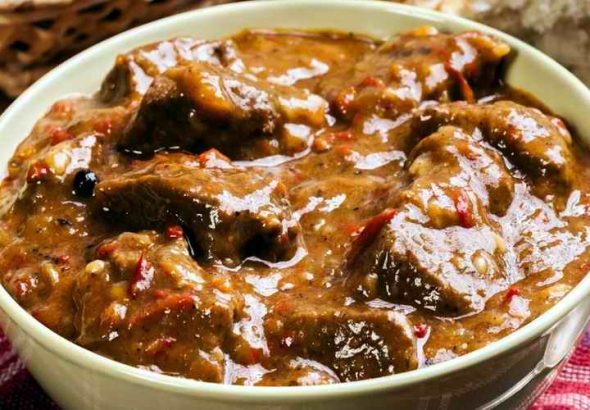 GULAŠ SA SVINJETINOM