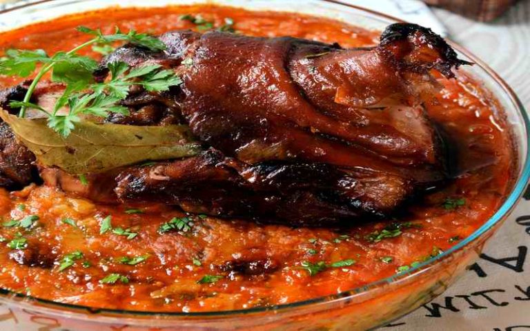 PASULJ SA POVRĆEM I BUTKICOM