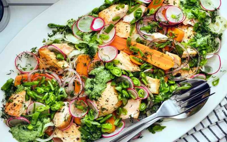SALATA SA LOSOSOM