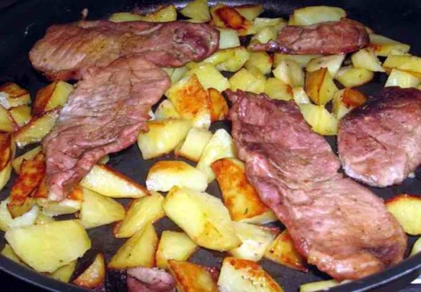 KROMPIRIĆI SA ŠNICLAMA